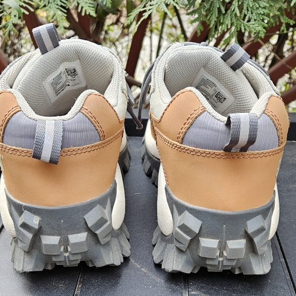 Caterpillar Intruder 10W/12W - Picture 2 of 9